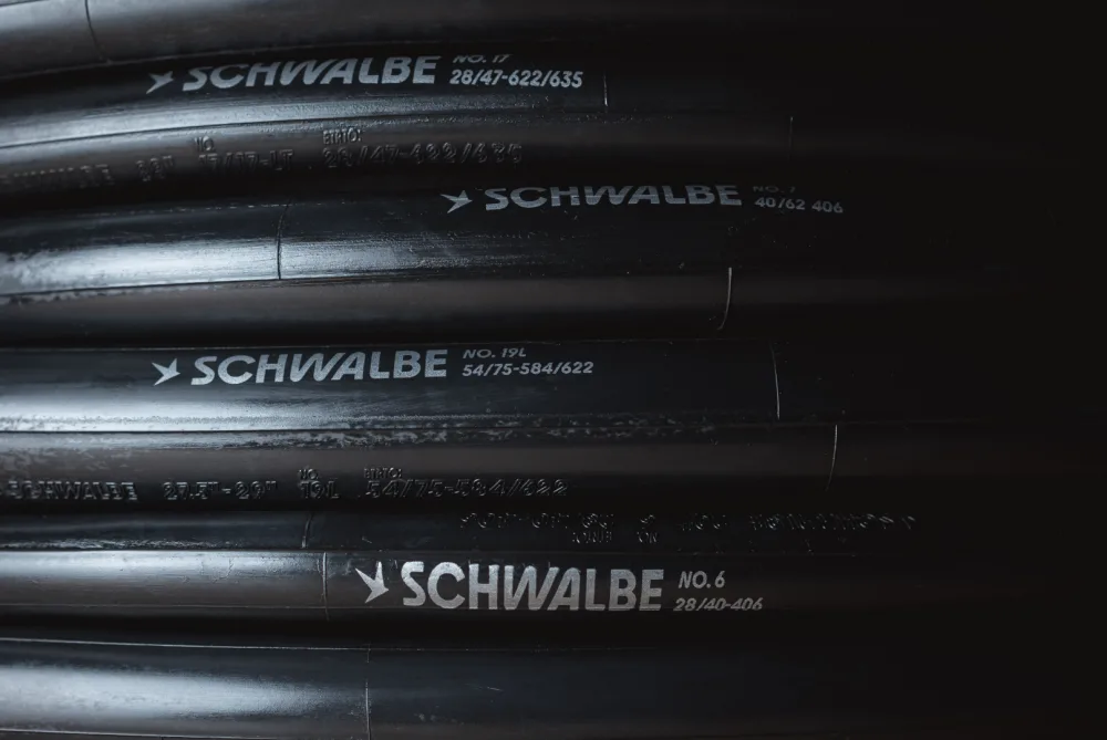 Маркування номера і розміру ETRTO на бутилових камерах Schwalbe