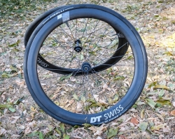 Колесо DT Swiss ARC 1400 DICUT 700C 62мм переднє 12/100