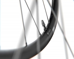 Колесо DT Swiss GR 1600 Spline 700C 25мм заднє 12/142 Shimano гравел