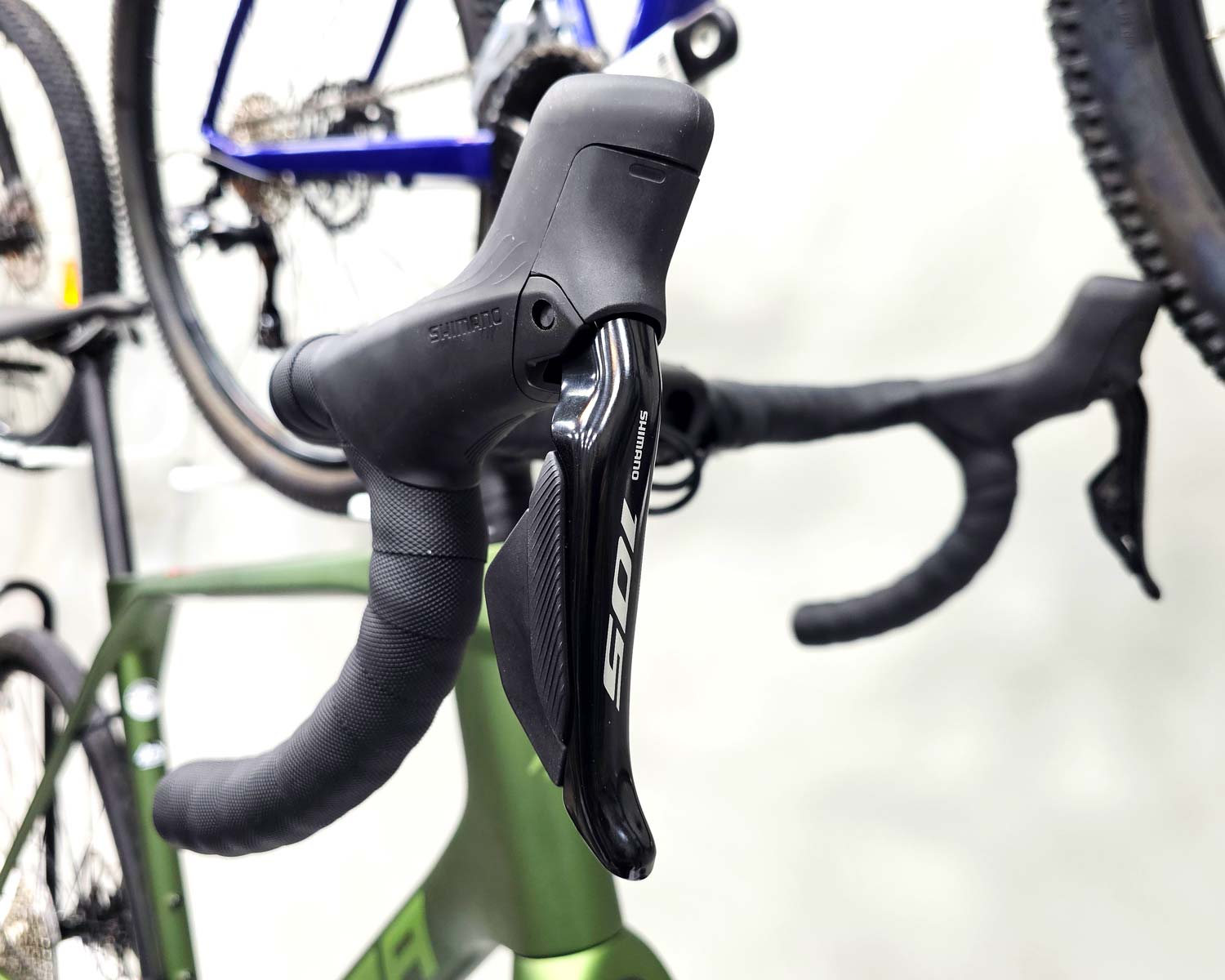 Кермо та манетки