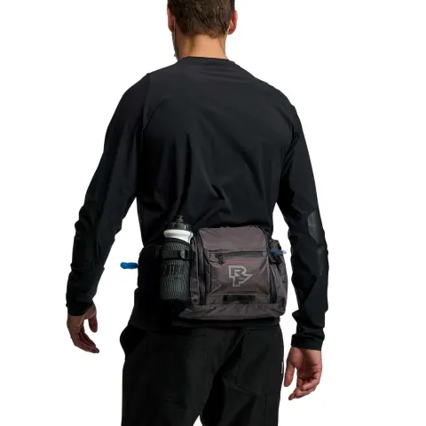 Велосумка RACE FACE Stash 3L Hip Bag-Charcoal-O/S