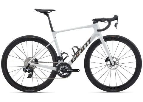 Велосипед 28" GIANT Defy Advanced Pro 1 (2026) рама - M White