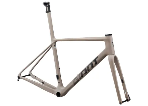 Велосипед 28" GIANT TCR Advanced SL-FF (2026) рама - M Dune Beige
