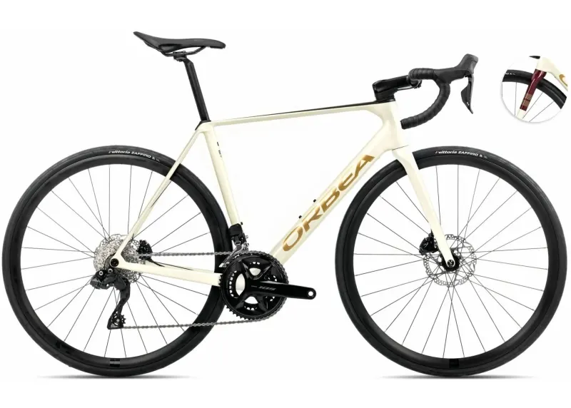 Велосипед 28" Orbea ORCA M30i (2025) white-burgundy gloss/vulcano matt S