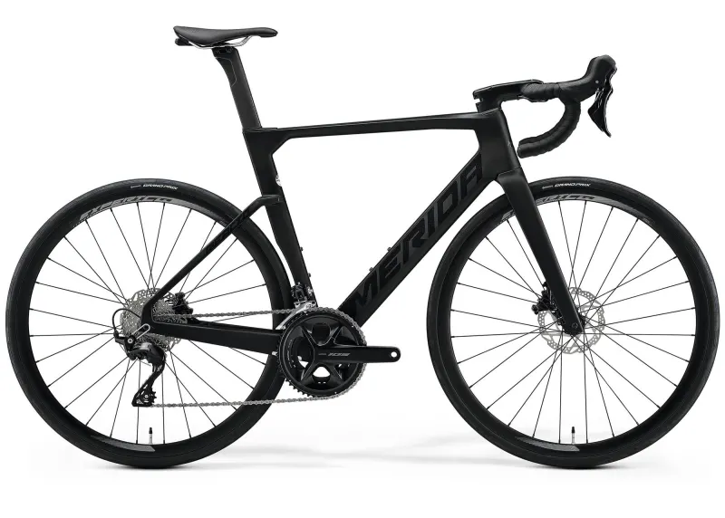 Велосипед 28" Merida Reacto 4000 (2026) рама - M Silk Black(Glossy Dark Silver)