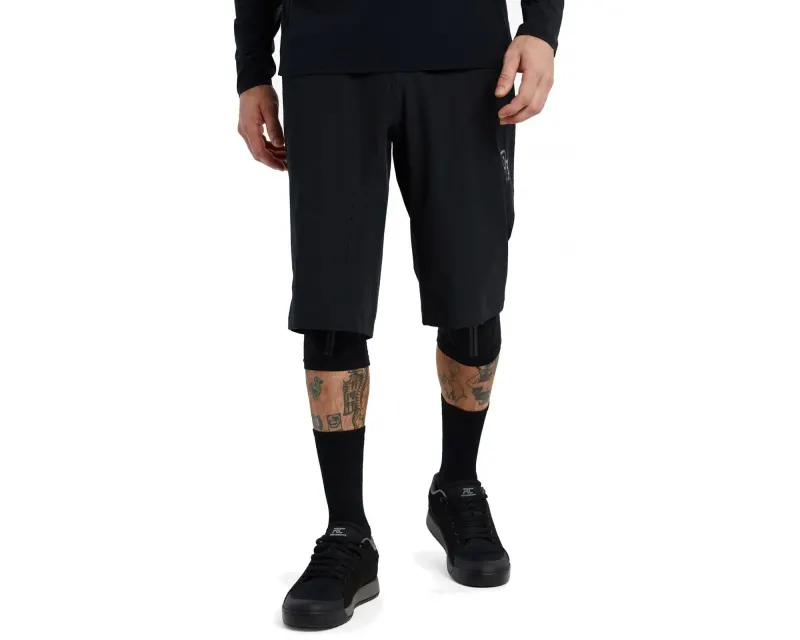 Велошорты Traverse Shorts RACE FACE, мужские, (Black) чёрные, Medium