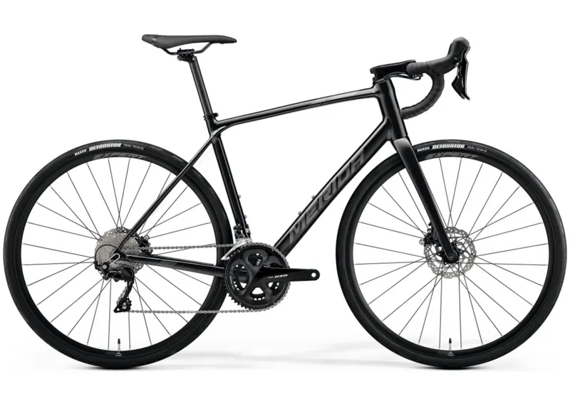 Велосипед 28" Merida SCULTURA ENDURANCE 400 (2023) M silk black/dark silver