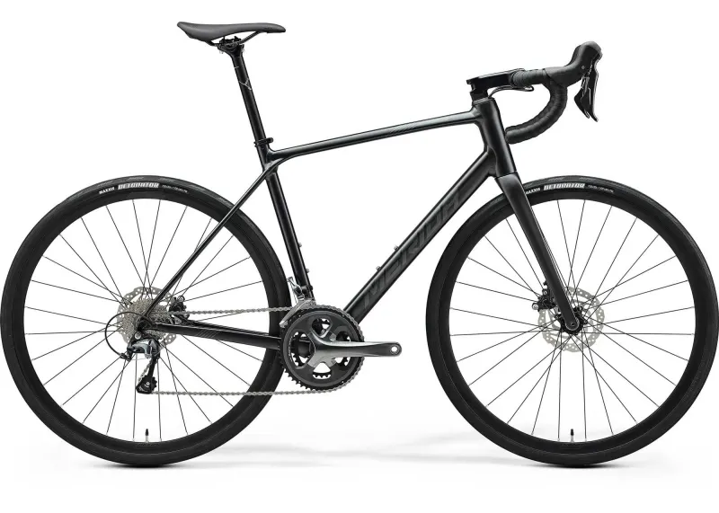 Велосипед 28" Merida SCULTURA ENDURANCE 300 (2025) рама - L Silk Black (Dark Silver)
