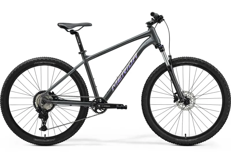 Велосипед 27.5" Merida BIG.SEVEN 20 (2025) рама - XS Dark Grey (Purple)