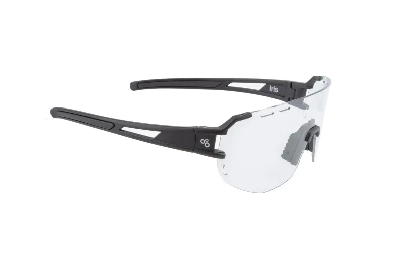 Очки ONRIDE Iris, черные с линзой Photochromic (84-25%) в жестком чехле