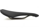 Сідло Fabric SCOOP SHALLOW RACE база нейлон, титанові рейли, 142мм, чорне